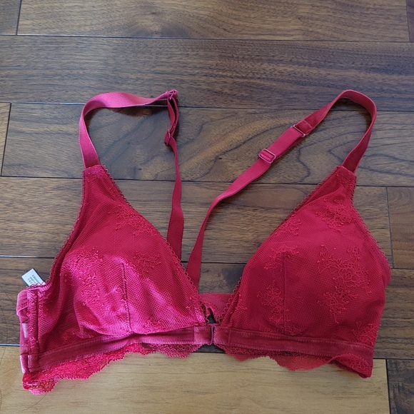 Victoria's Secrets Red Lace Bralette, Size Medium - Picture 2 of 10